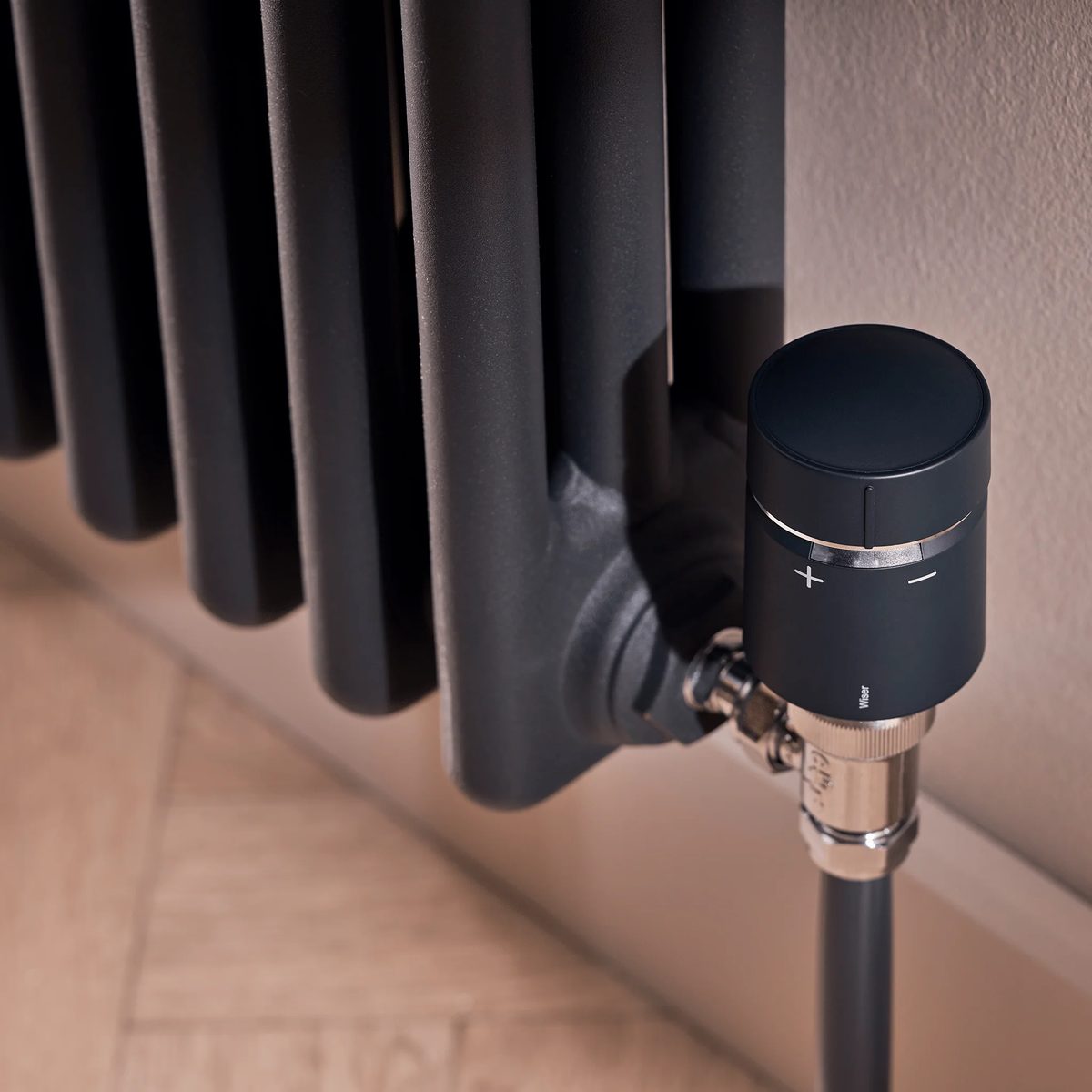 Smart thermostatic radiator valve on a column radiator