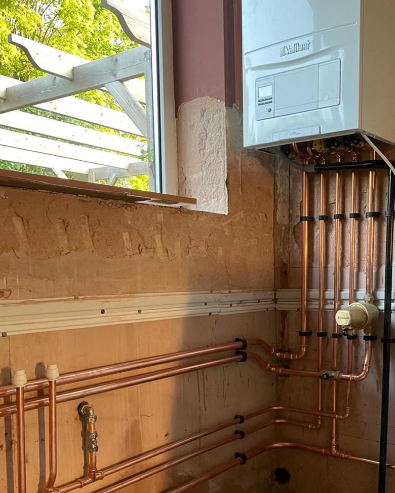 Vaillant ecoFIT pure with a magnetic filter, fitted during a full renovation