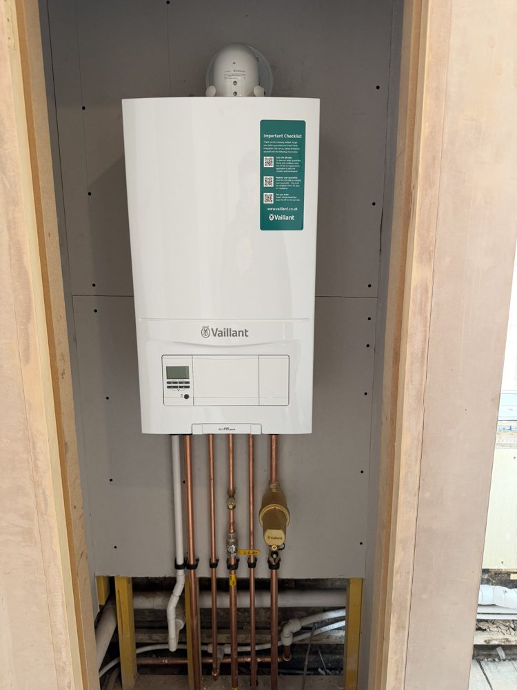 Vaillant ecoFIT pure in a new-build boiler cupboard