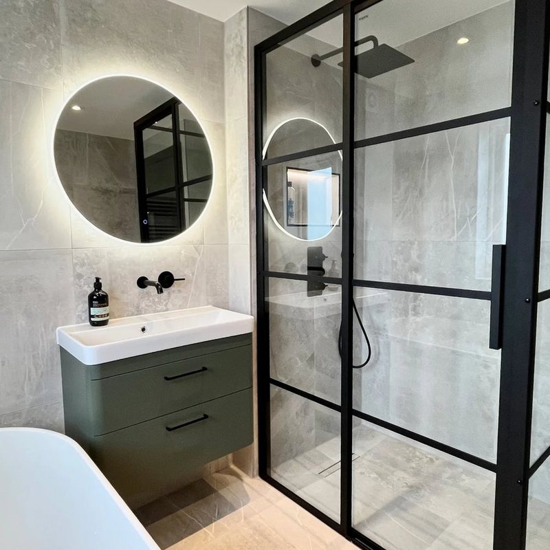 Walk-in shower and vanity